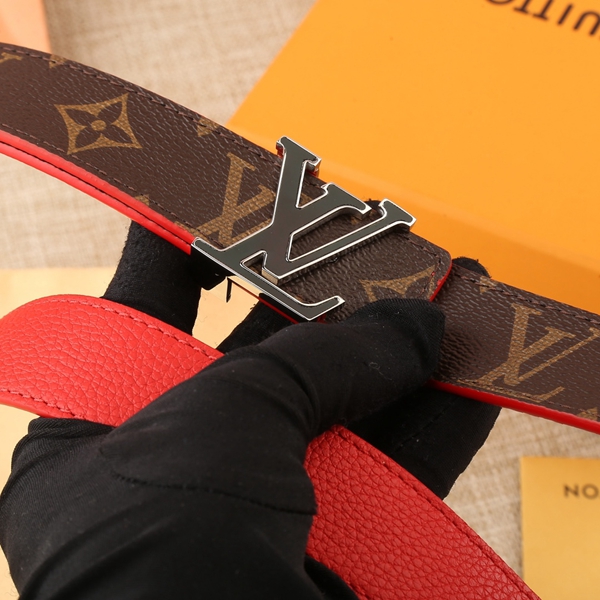 激安ルイヴィトンベルト背面デザイン